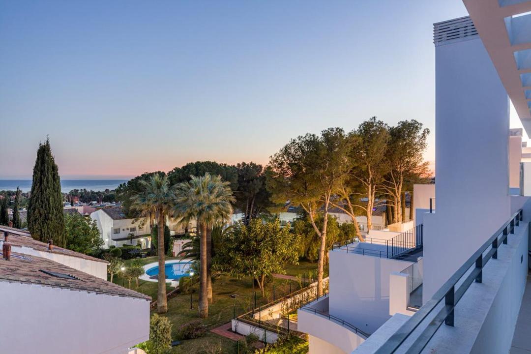 Penthouse On The Golden Mile Marbella Exterior photo