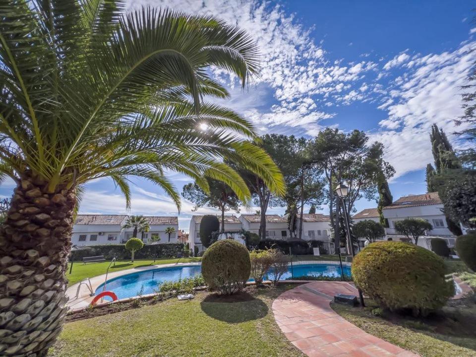Penthouse On The Golden Mile Marbella Exterior photo