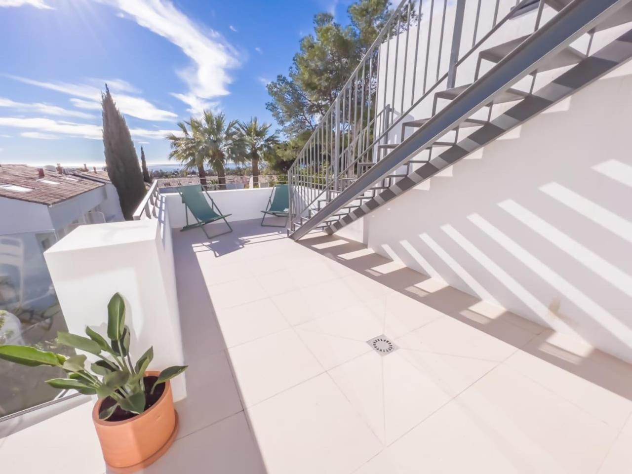Penthouse On The Golden Mile Marbella Exterior photo